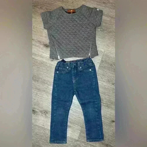 Girls skinny Jeans & Short sleeve Gray T Shirt  2T outfit 7 For All Mankind 2pc - Picture 1 of 10